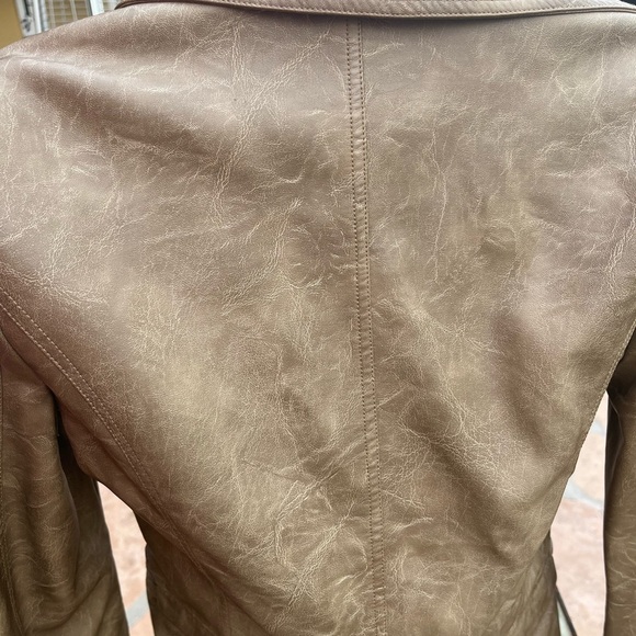 Faux Leather Tan moto jacket size medium - Picture 4 of 5
